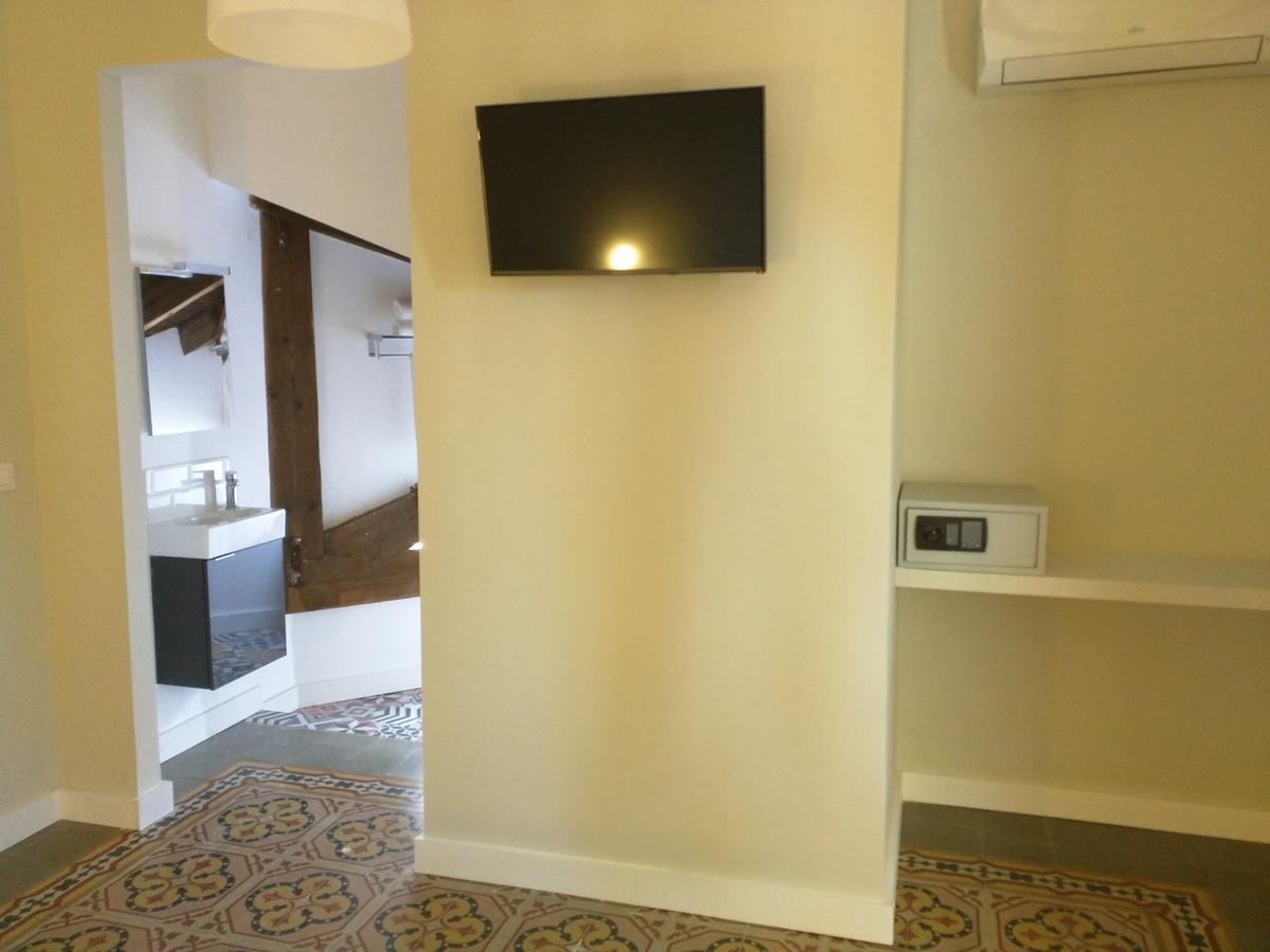 Nwt Paradise Urban Hostel อาลิกันเต ภายนอก รูปภาพ