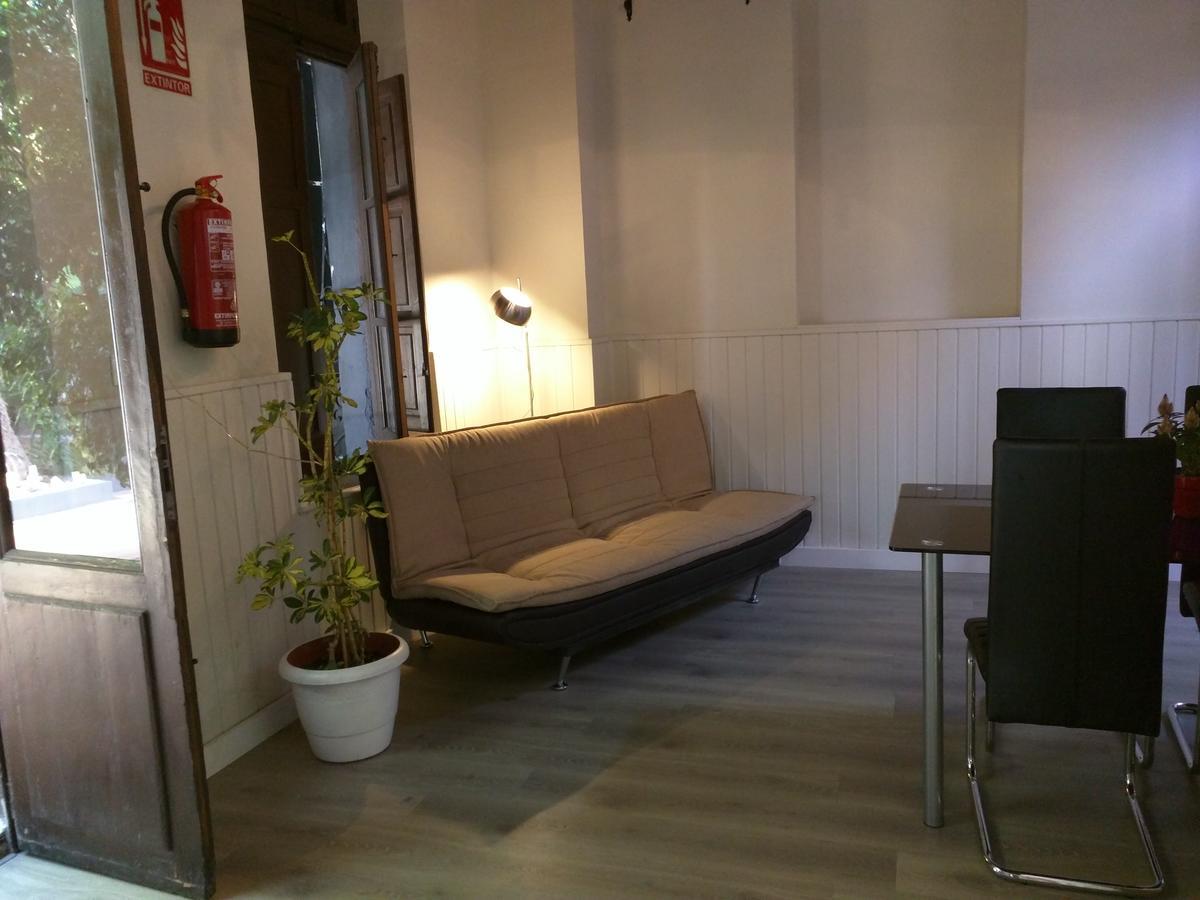 Nwt Paradise Urban Hostel อาลิกันเต ภายนอก รูปภาพ