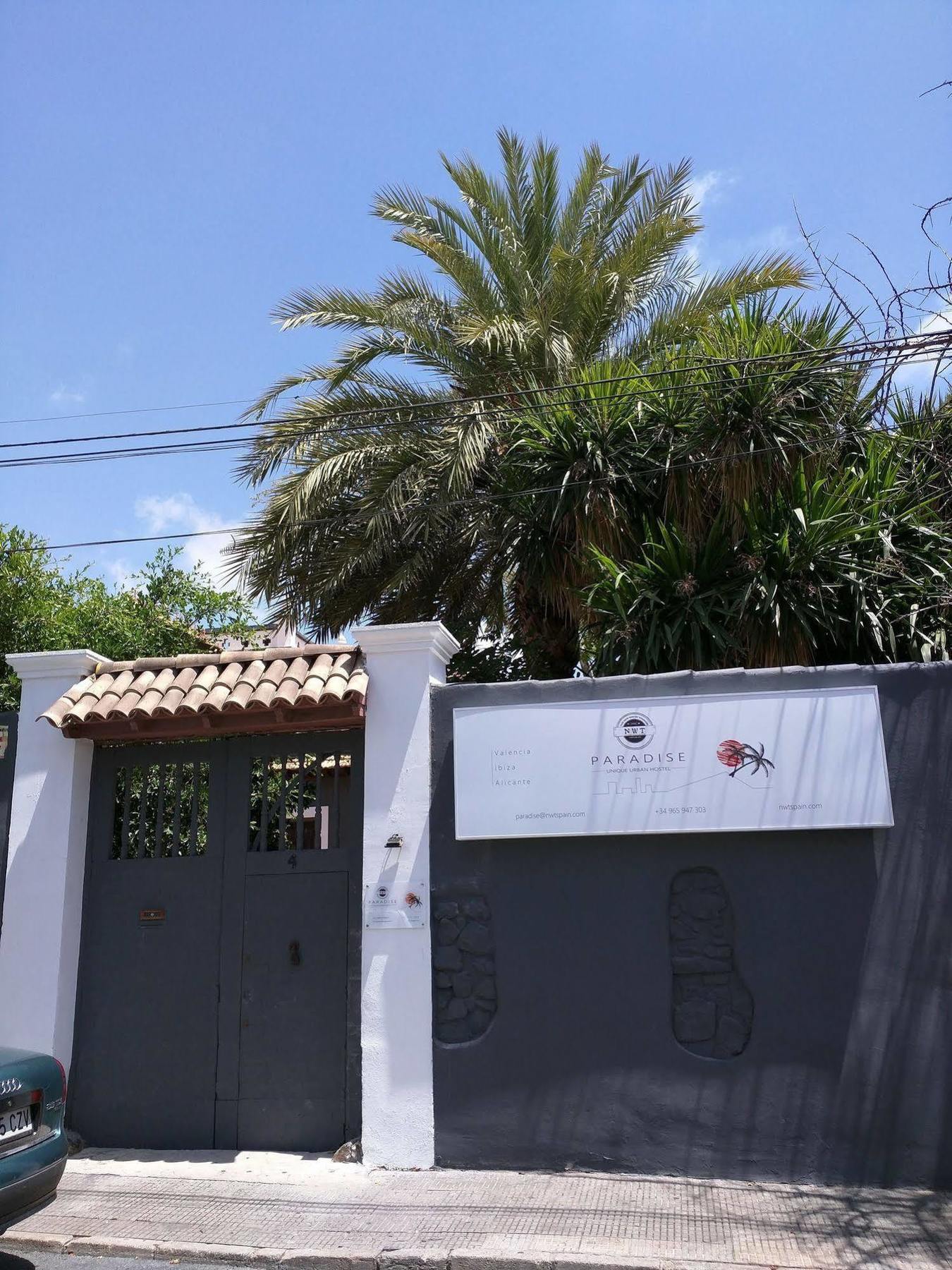 Nwt Paradise Urban Hostel อาลิกันเต ภายนอก รูปภาพ